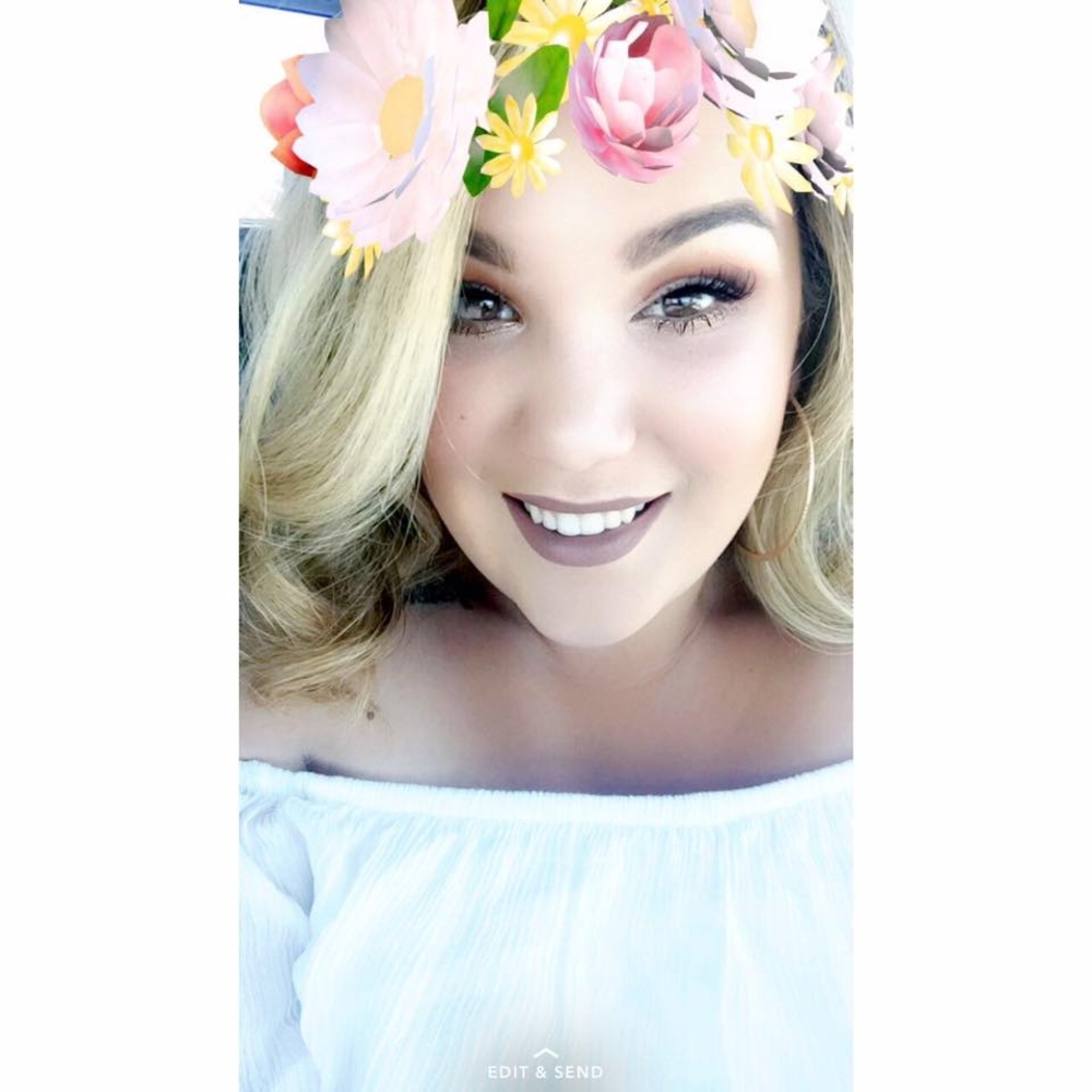 Meet your Posher, Elisa